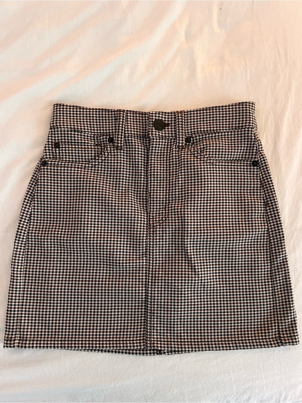 American Eagle Outfitters Houndstooth Mini Skirt in Brown and Cream